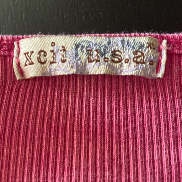 XCIT u.s.2.  Sz  xl Pink Ribbed Beaded V Neck Top - Picture 3 of 5